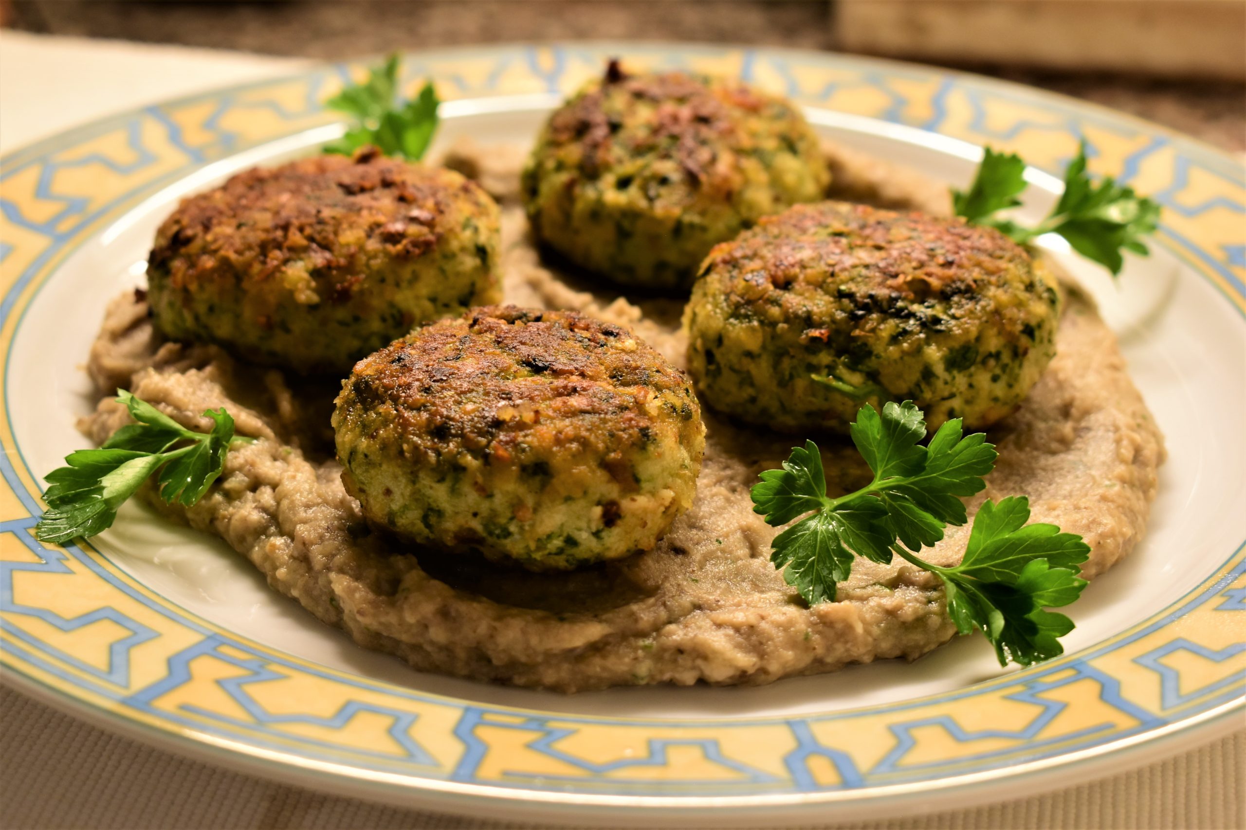 Chicken and spinach meatballs on mushroom cream