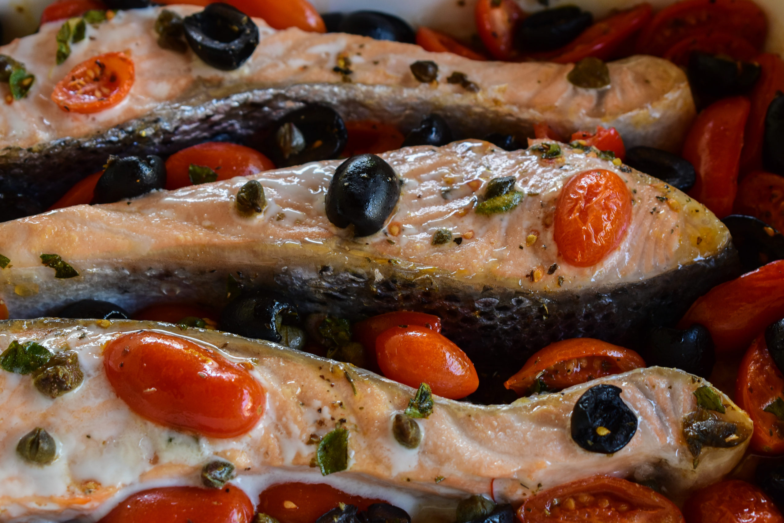 Mediterranean style salmon fillets